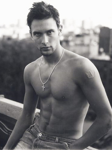 Noah_mills-7